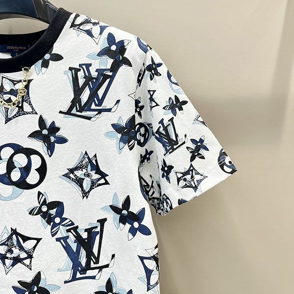 ルイヴィトン 3DマヒナモノグラムTシャツ コピー モノグラム vun78715