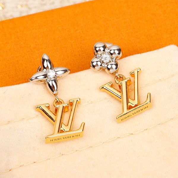 【ギフト用に♪】ルイヴィトン★LVロゴ&フラワー ピアス コピー M0128