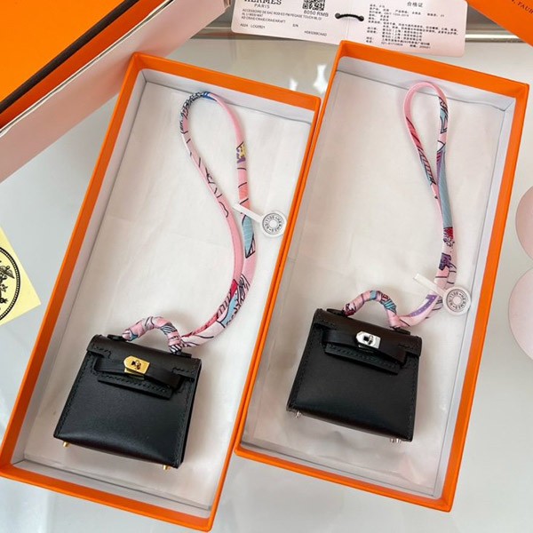 大人気!エルメス 偽物 ケリートゥイリー チャーム クロ erw91733