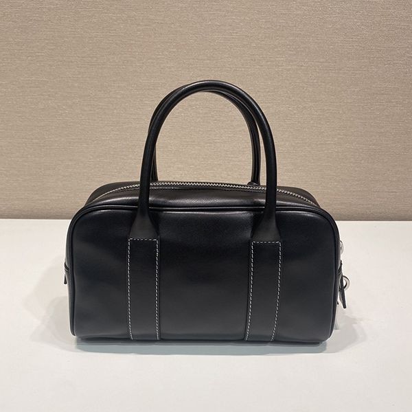 定番人気 プラダ レザー ボストンバッグ スーパーコピー pug92620
