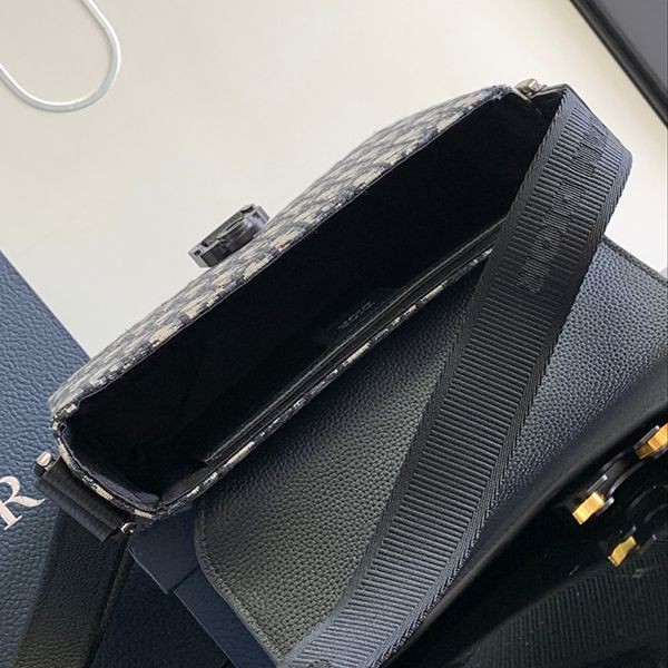 ディオール SADDLE メッセンジャーバッグ 偽物 1ADPO049