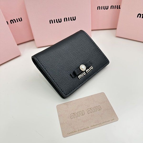 ミュウミュウ 財布 スーパーコピー アウトレット mya01290