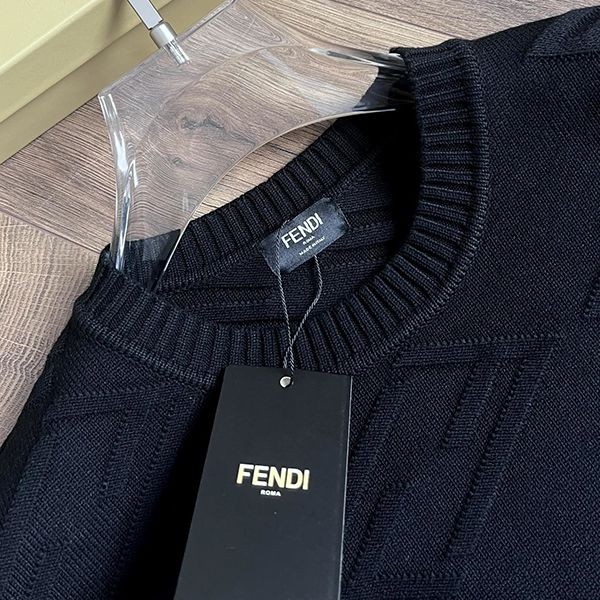 フェンディ 白いウールのジャンパー コピー長袖 feo87159