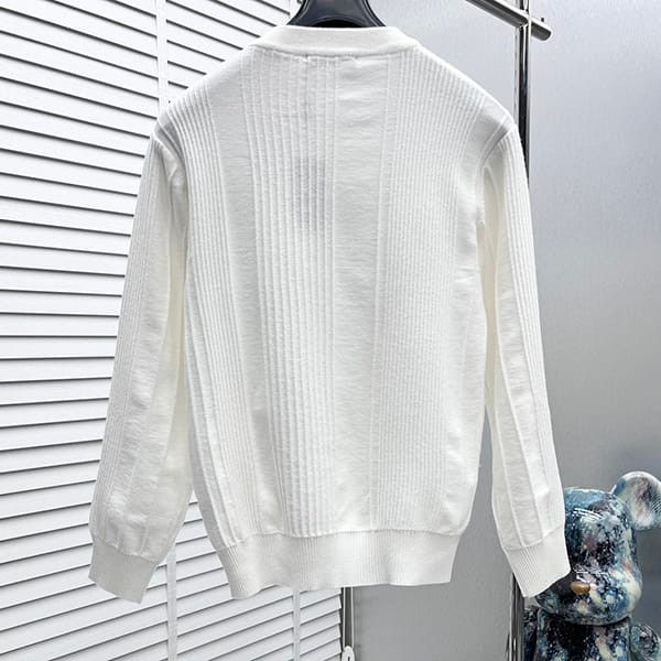 激安価格!プラダ 偽物 ウールxカシミア クルーネック セーター 2色 puo09808