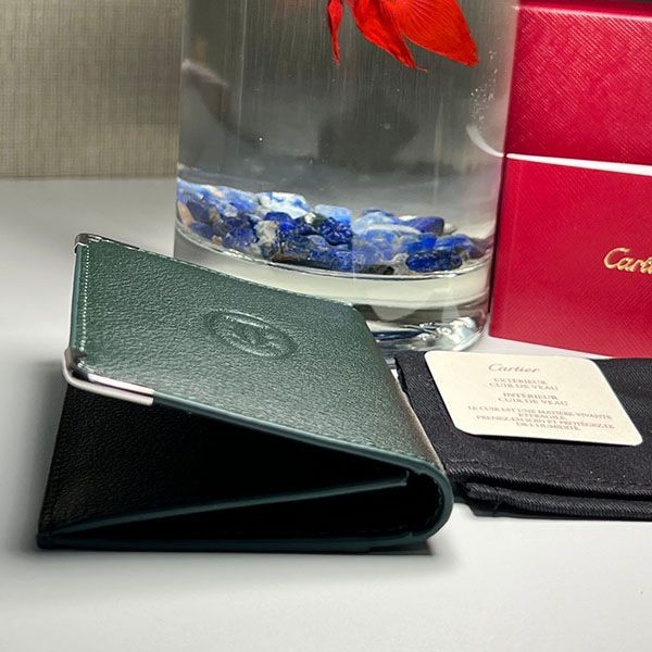 絶対欲しい!カルティエ トレンドグリーン 6 偽物クレジット kaa93558