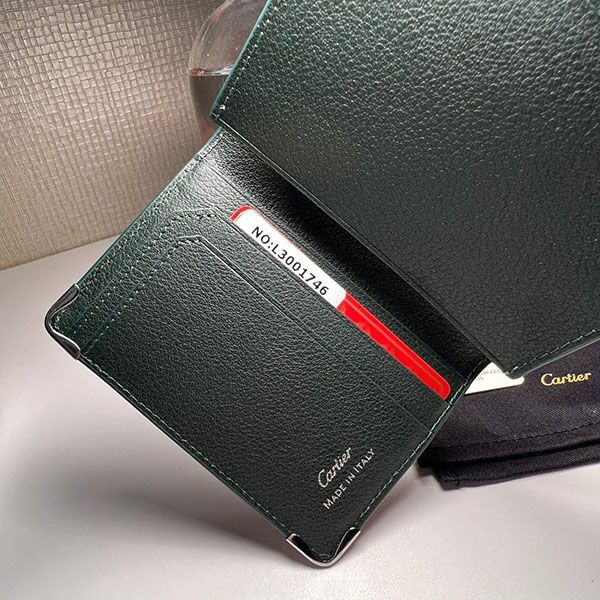 絶対欲しい!カルティエ トレンドグリーン 6 偽物クレジット kaa93558