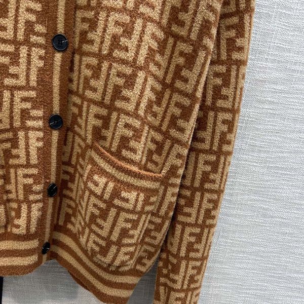 フェンディ ブラウンカシミア カーディガン 偽物 fee29690