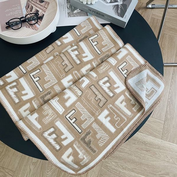 入手困難品!フェンディ FFモチーフ ロゴ カシミヤ マフラー コピー fee34711