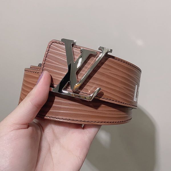 ルイヴィトン LV Initiales ベルト 偽物 40mm vui55663