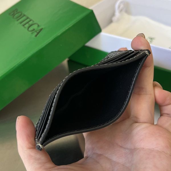 入手困難品!ボッテガヴェネタ ファスナーカードケース 偽物 bon69679