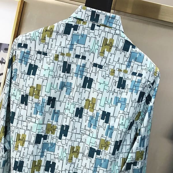 ★日本!!人気!エルメス 偽物 Coups de GouaH 長袖 スポーティフィットシャツ err93710