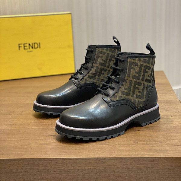 ★日本!!人気!フェンディ レースアップ シューズ 偽物 fej03186