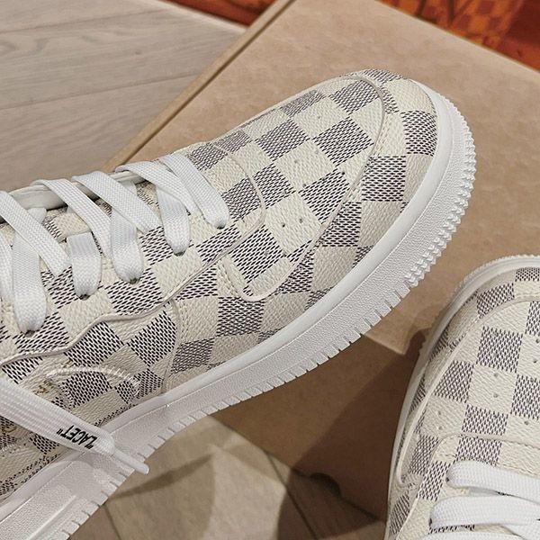 超希少!ヴィトン x ナイキ Air Force 1 偽物 Mid By Virgil Abloh ホワイト naq67249