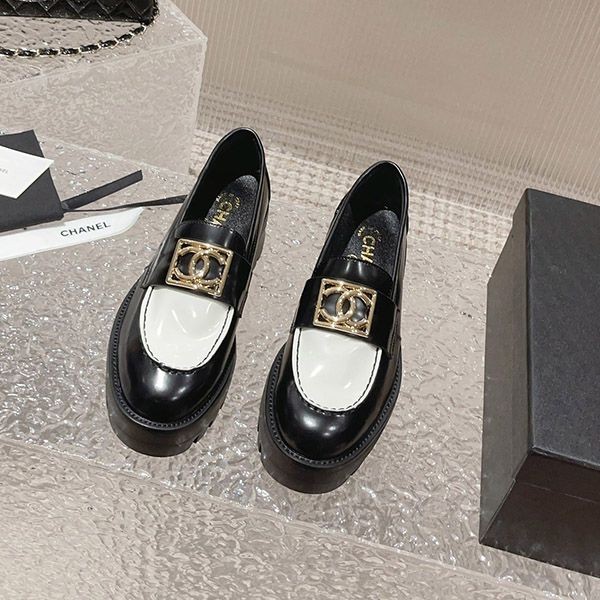 シャネル ロゴ ローファー モカシン コピー shi64375
