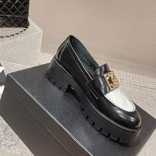 シャネル ロゴ ローファー モカシン コピー shi64375