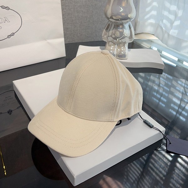 激安価格!プラダ ベルベット ベースボールキャップ コピー pud59346