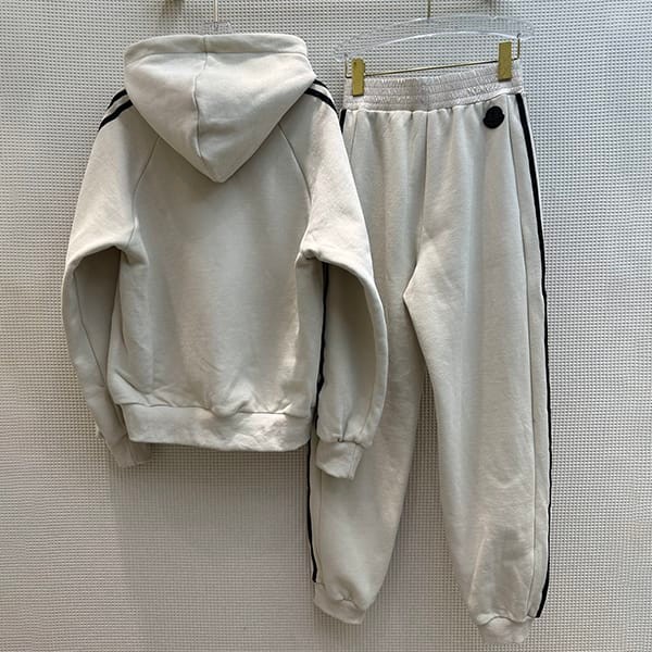 モンクレール adidas コラボ フーディ パーカー 偽物 上下セット mop90970