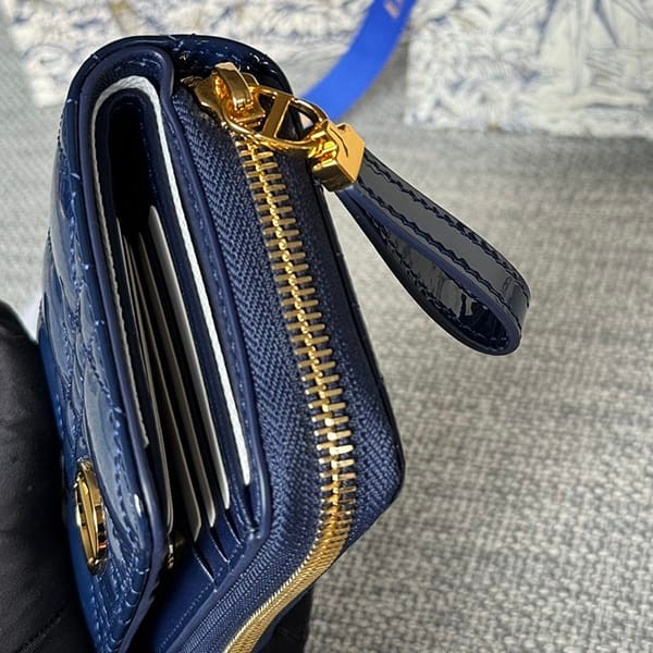 ★安心レディディオール 偽物 VOYAGEUR スモール ジップコインケース dem72019