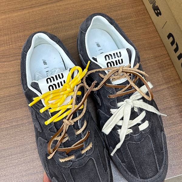 ミュウミュウとNew Balance 偽物のコラボ★デニム スニーカー