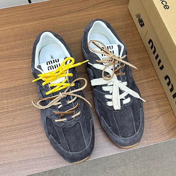 ミュウミュウとNew Balance 偽物のコラボ★デニム スニーカー