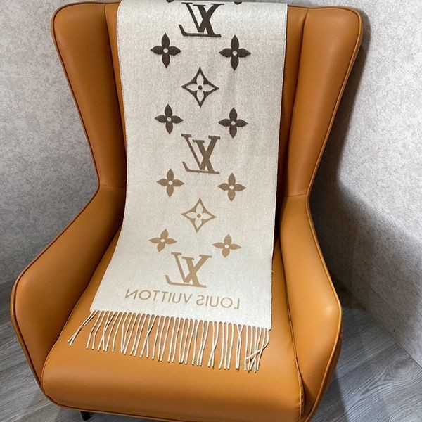 大人気!【ルイヴィトン】マフラー偽物・レイキャビック グラディエント M73675