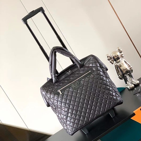 シャネル コココクーン キャリーバッグ 偽物/トロリーバッグ/トラベルバッグ 旅行用 ナイロン 黒 ブラック shd82427