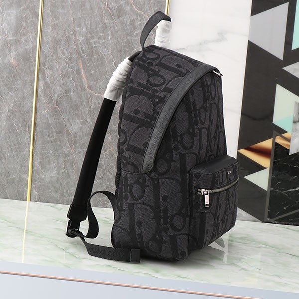 <毎日の必需品・どんなコーデにも>☆ディオール☆RIDER バックパック 偽物 1ESBA088YXL
