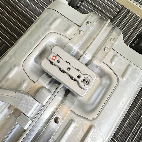 超軽量!ディオール リモワ 偽物 オブリーク キャリーケース rig37553