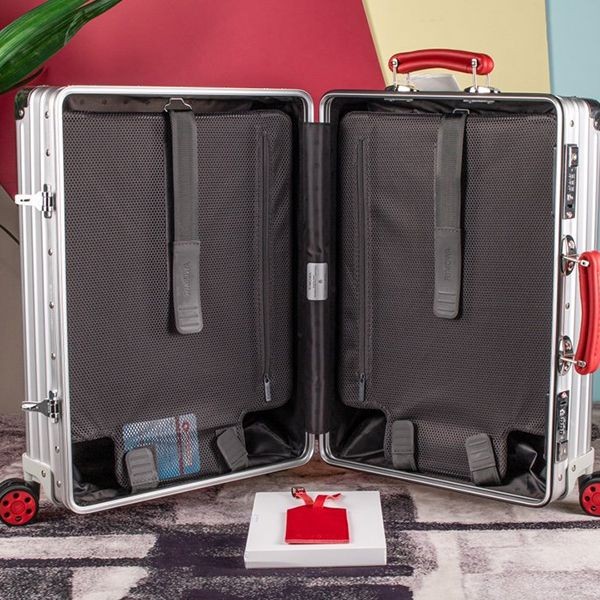 【リモワ】新作 クラシック "Cabin"スーツケース コピー数量限定! ric58121