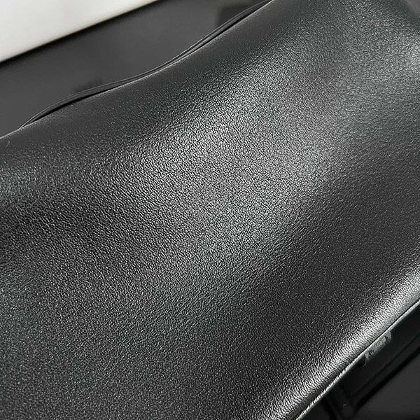高品質 セリーヌ ストラップ ロミー 激安 サプルカーフスキン Cen02348