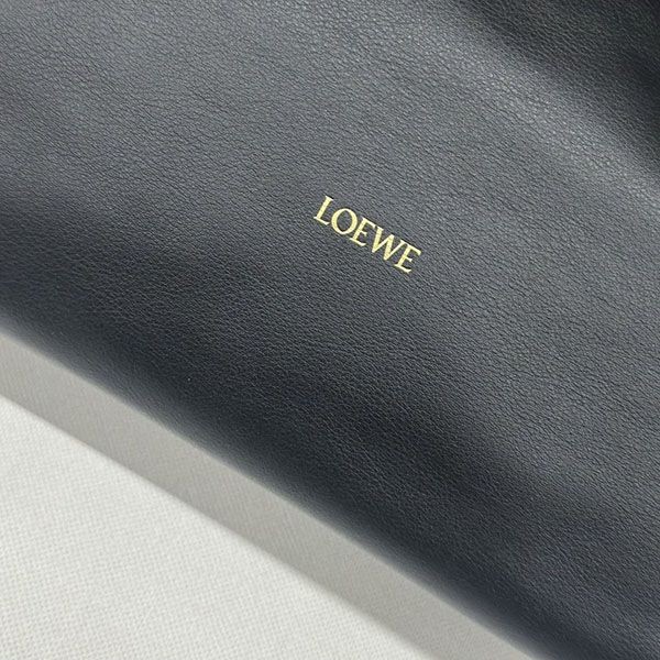 定番 ロエベ フラメンコクラッチ ミニ ナパカーフ 巾着 バッグ lof17195