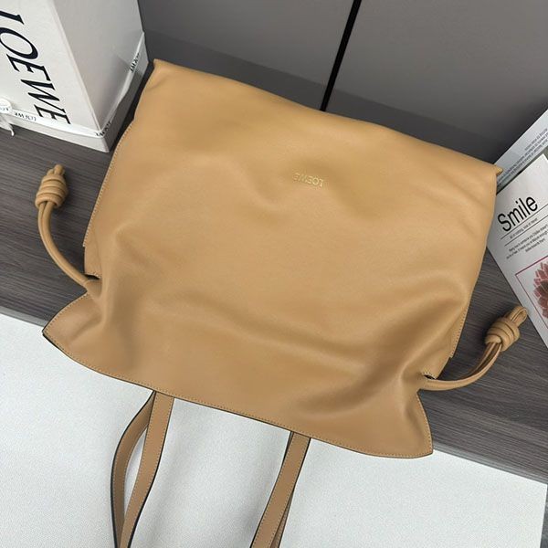 絶対欲しい!ロエベ フラメンコクラッチ コピー ミニ ナパカーフ lob18938