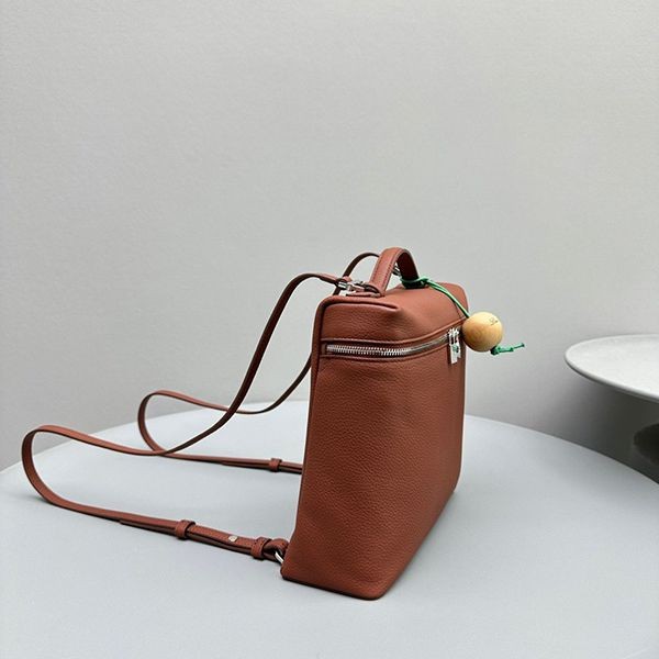 ロロピアーナ Extra Pocket バックパック L23.5 偽物 rol36099