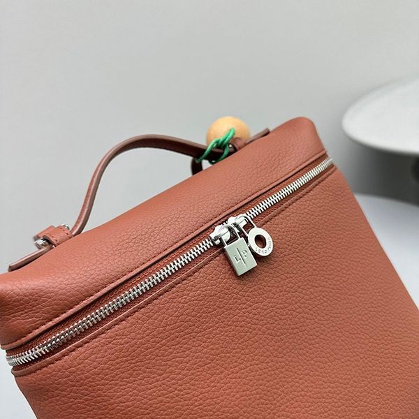 ロロピアーナ Extra Pocket バックパック L23.5 偽物 rol36099