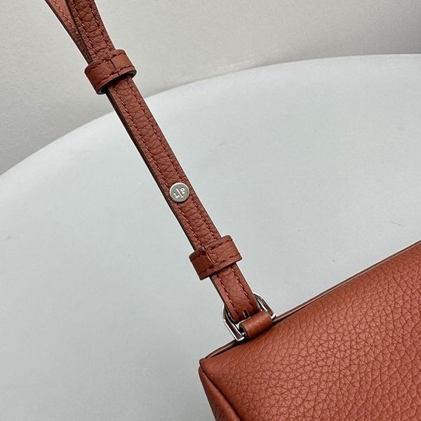 ロロピアーナ Extra Pocket バックパック L23.5 偽物 rol36099