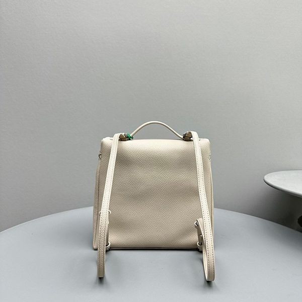 超希少★レア!ロロピアーナ Extra Pocket バックパック 偽物 L23.5 roj74766