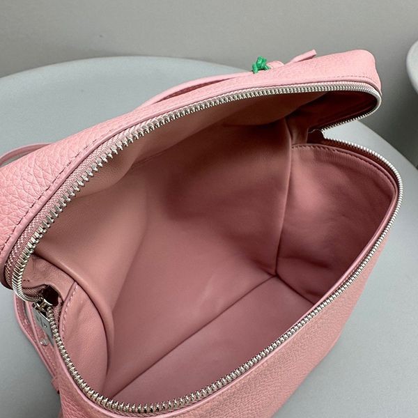 超人気 ロロピアーナ Extra Pocket バックパック L23.5 偽物 roz50346