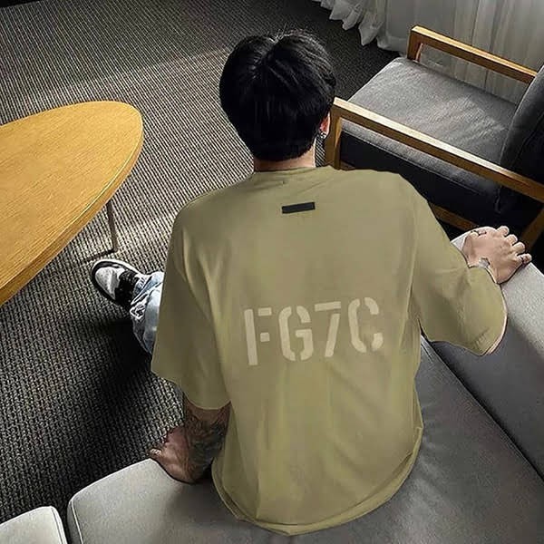 フィアオブゴッド FG7Cロゴ 半袖 Tシャツ 偽物 fir69138
