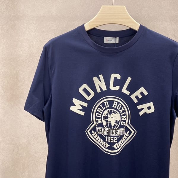 おすすめモンクレール フェイク フロッキープリント ロゴ Tシャツ moa03828