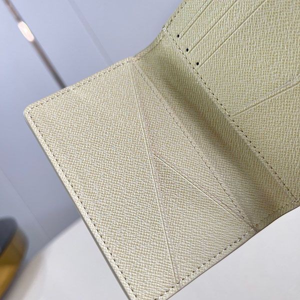 大人気! ルイヴィトン ポルト カルト 偽物 サーンプル vuo61621