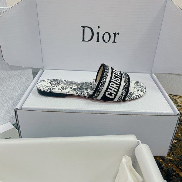 ディオール フラットサンダル N級品 del10835