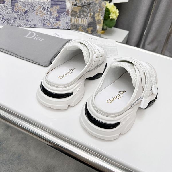 注目度抜群! ディオールの厚底 サンダル N級品 det49179