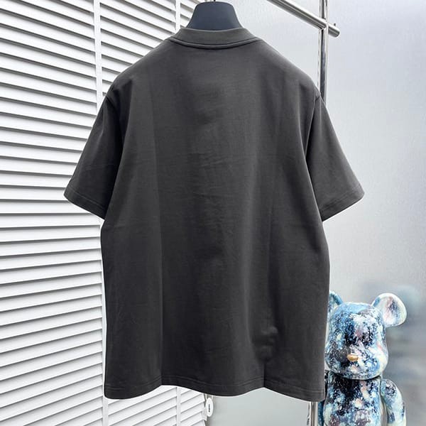 おすすめサンローランシグネチャーロゴ Tシャツ パチモン Sax96108