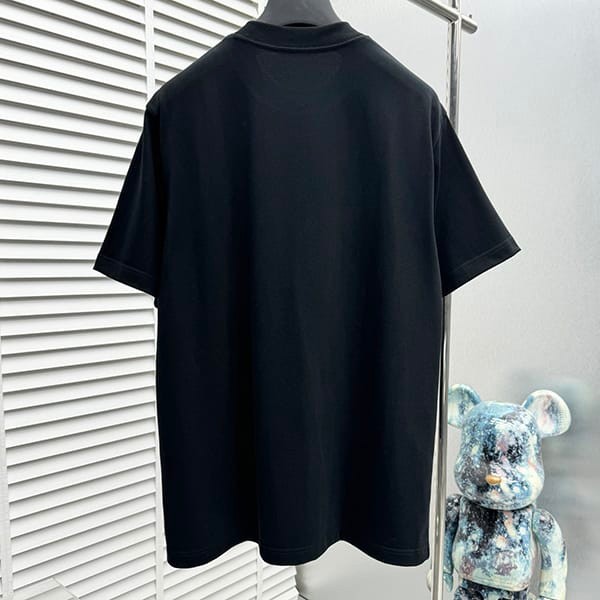 すぐ届くサンローラン n級品 シグネチャーロゴ Tシャツ Sai54214