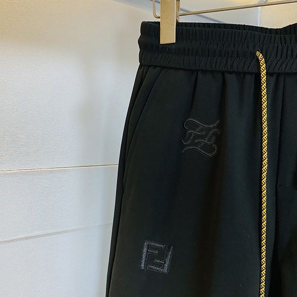 フェンディ カジュアルショーツ コピー feo57282