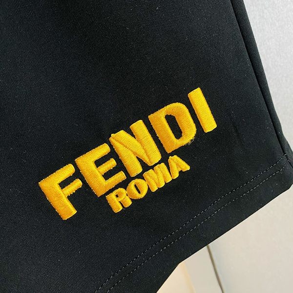 フェンディ カジュアルショーツ コピー feo57282