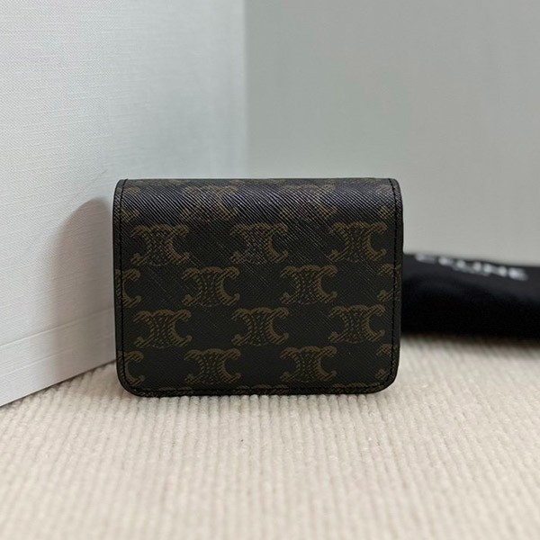 シック♪贈り物にも セリーヌ トリオンフキャンパス2つ折り財布 激安 10K622CQH04LU