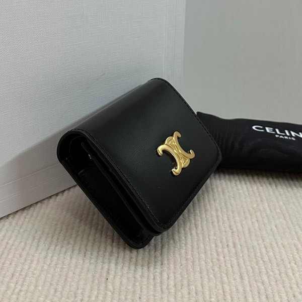 セリーヌ コピー Triomphe カーフスキン コンパクトウォレット 財布 10K623DPV