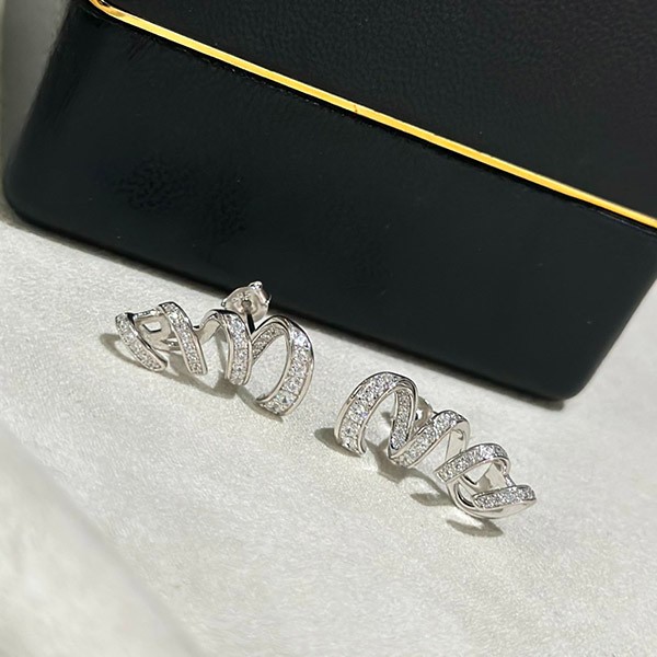 ショーメ TORSADE DE CHAUMET(トルサード ドゥ ショーメ)偽物 イヤリング shw59440