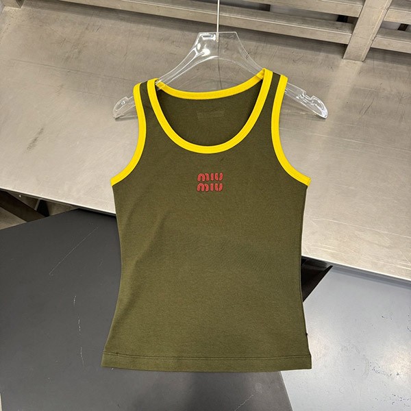 ◇ミュウミュウ 激安 ロゴ刺繍入り リブ付き ジャージートップ myn76709